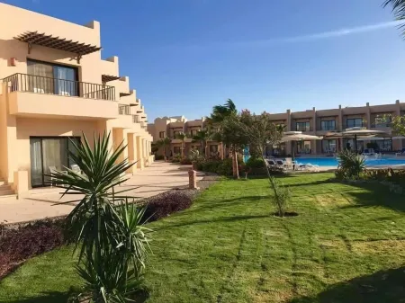 Sky View Suites Hotel Отели рядом с достопримечательностью «Махмея пляж»