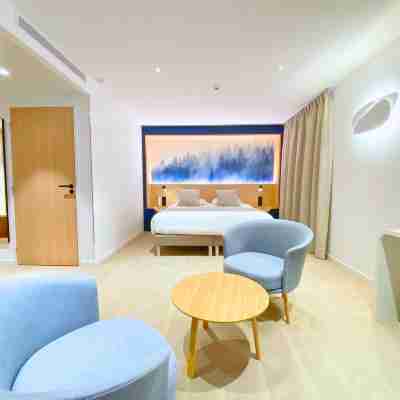 Brit Hotel Piscine & Spa - Fougères Rooms