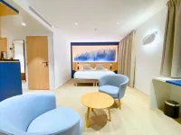 Brit Hotel Piscine & Spa - Fougères Hotels in Fougeres