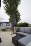 Stunning River View 2 Bedroom Caravan with Decking Hotels in Hunstanton