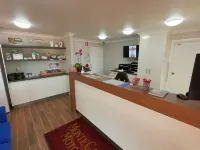 Monte Carlo Motor Inn Hotels in Garbutt