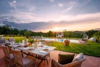 Villa Flora in Montecarlo Hotels in Montecarlo