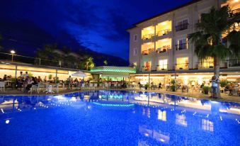 Sun City Apartments & Hotel