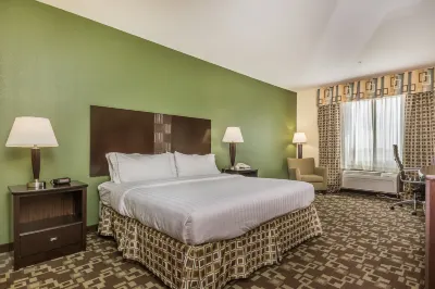 Holiday Inn Express & Suites Dumas Hotels near Dumas Aquatic Park