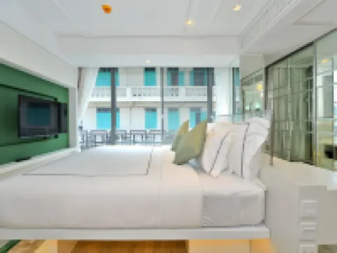 ريفا أرون بانكوك Hotels near وات فرا تشيتوفون ويمون مانجكلارام (وات فو)
