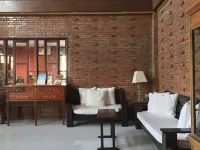 Mango Valley Hotel 1