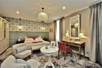 Hotel les Glycines and Spa 4 Stars Hotel di Les Eyzies-De-Tayac-Sireuil