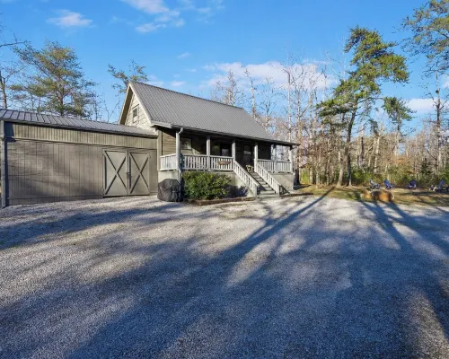 Escape to Nature @ Trailhead Cabins Hotels in Monteagle