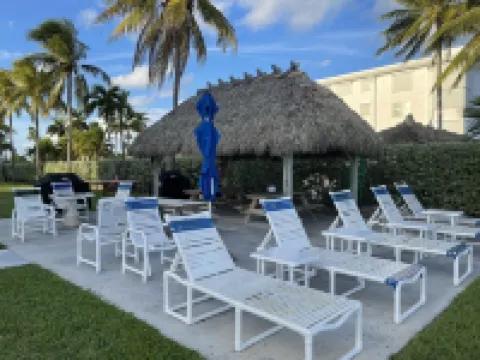 Huge Oct savings!  Sea-Esta! condo, Beach, Pool, Key Colony Beach!