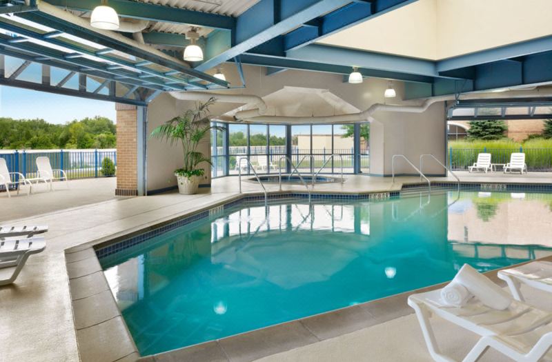 Holiday Inn & Suites Council Bluffs-I-29 by IHG photo 2