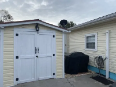 2BR1BA Close to Beach! Ocean Lakes! Golf cart incl. BR Remodeled. Newly Painted.