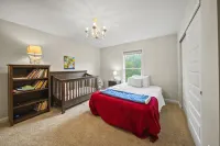 Stunning Retreat - Fireplace, Waterfront, Yard, Boating