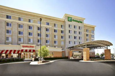 Holiday Inn Detroit Metro Airport Hotels near Detroit Metropolitan Wayne County Airport-North Terminal