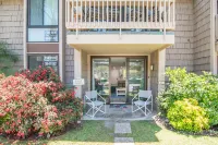 Stunning Ocean Views and Luxurious Amenities - Charming Coastal Retreat