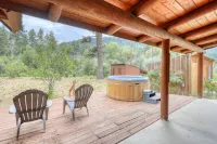 Stunning Cabin with Hot Tub and River Access - Charming Oasis