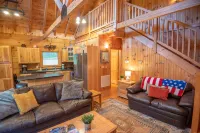Hot Tub and Charming Park-Like Setting - Cozy Mountain Haven