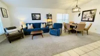 Pool and Spa with Outdoor Living Bliss - Stunning Spacious Retreat Hotel di Polk County