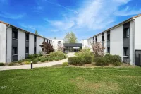 Sure Hotel by Best Western les Portes de Montauban Hotel a Fronton