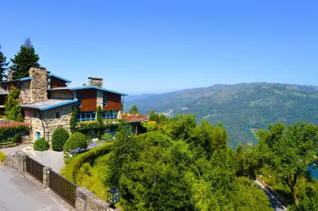 Pousada Geres-Caniçada – Charming Hotel Отели в г. Аниссо