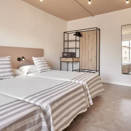 Tent Lloret de Mar Отели в г. Ллорет-де-Мар