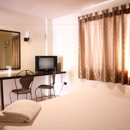 Casa Palmera Tourist Inn