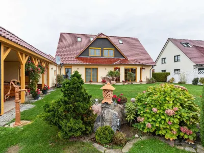 Quaint Apartment in Kuhlungsborn with Garden