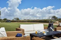 Aphrodite Hills Hotel