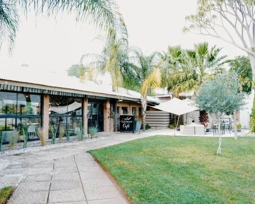 Lighthouse Guesthouse & Cafe Hotels in Southern