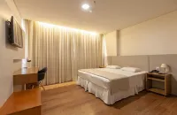 Tri Hotel Executive Brusque Hotel di Brusque
