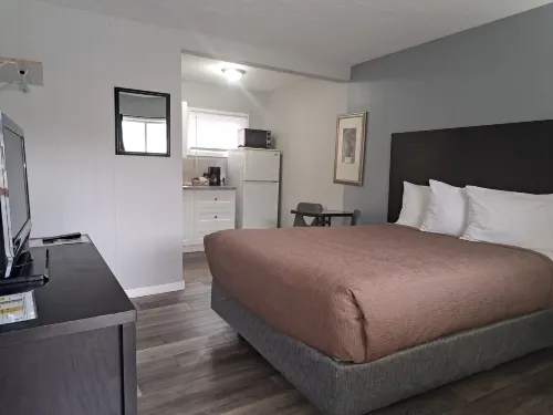 Richter Pass Beach Resort Hotels in Osoyoos