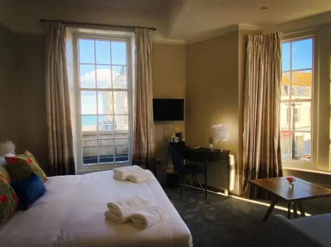 Chapter 1 Hotels Hotels in Weymouth