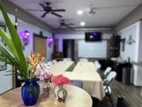 One South Place Hotel