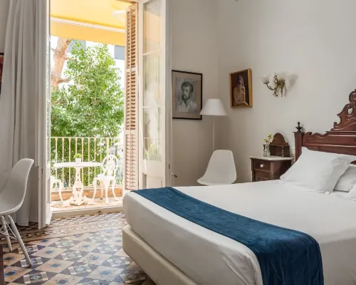 Hotel Medium Renaixença โรงแรมในซิทเกส