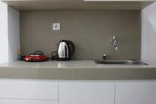 Stylish Studio Room Grand Asia Afrika Apartment - Pools