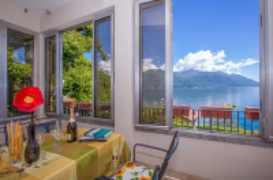 Nobiallo Fronte Lago