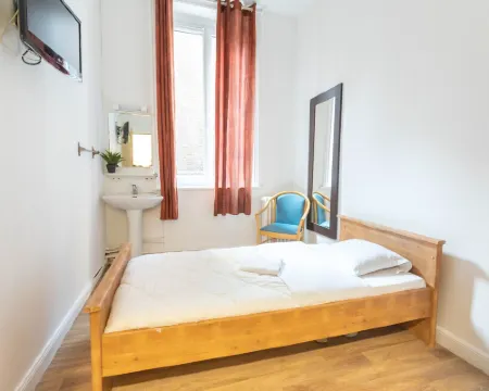 Hôtel le Paris Brest Hotels in Lens