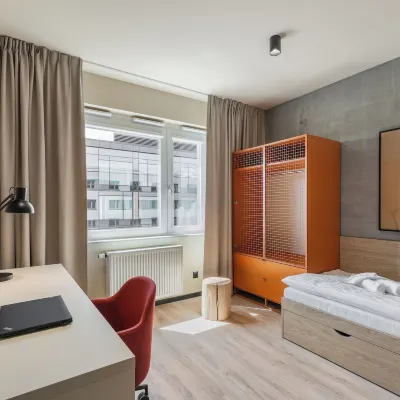 NextDoor Apartments Hoteles cerca de Parque Blonia