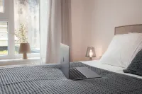 Origer Apartments by Rentaroo