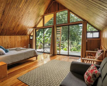 Tityra Lodge Hotels in Monteverde
