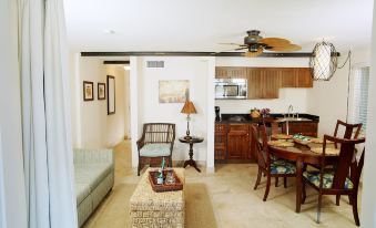 Coconut Palm Inn