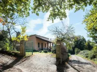 Relais Il Ciliegio Hotels in Sorano