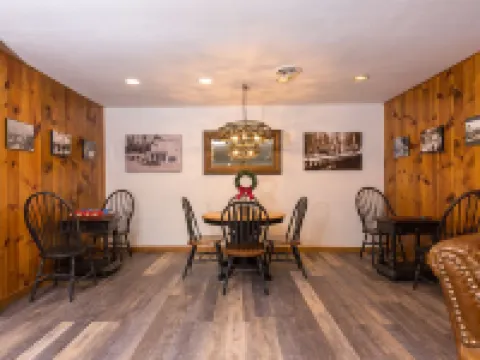 Woodland Inns Hotels in Forks