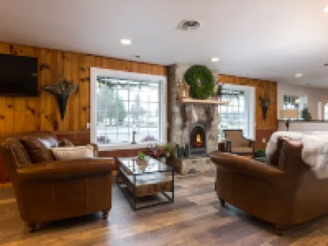 Woodland Inns Hotels in Forks