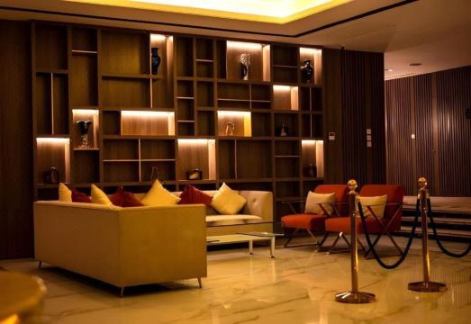 아흘린 2 서비스드 아파트먼트