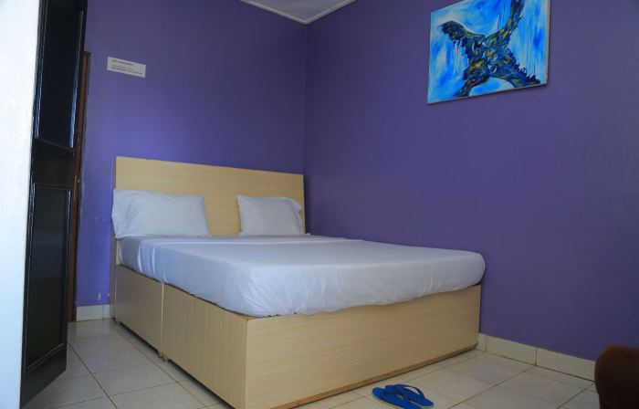 House - Sleeps 12 - Garden - Parking - Pets Ok