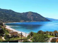 Room-Michelangelo House, Bilo Hotels in Gioiosa Marea