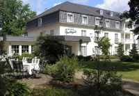 Waldhotel Nachtigall GmbH & Co KG Hotels in der Nähe von Heilwald Bad Lippspringe