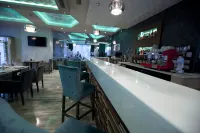 Exclusive Hotel & More Hotels in Шура-Маре