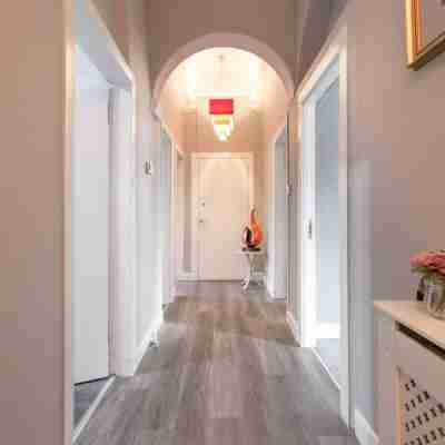 Stunning 2-Bed Apartment in Central Edinburgh Others
