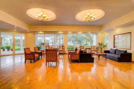 Timber Trail Base Resort - at the Foothills of Adventure Отели в г. Парвану